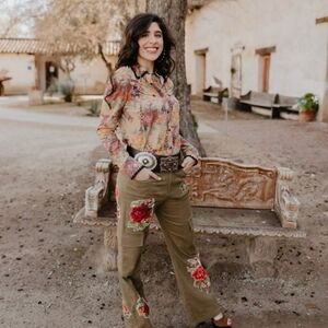 NWT Rodeo Quincy Donna Isabella Button Up